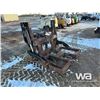 Image 2 : EFI HYD. PALLET FORKS W/ MAT GRAPPLE