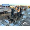 Image 4 : EFI HYD. PALLET FORKS W/ MAT GRAPPLE