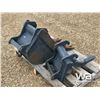 Image 9 : BOBCAT BACKHOE SWING AWAY ATTACHMENT