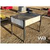 Image 4 : STEEL WORK BENCH WITH VISE