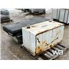 Image 4 : WEATHER GUARD TOOL BOX & SQUARE FUEL TANK