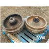 Image 3 : (2) D8T,8N OR 8R TRACK IDLERS