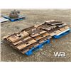 Image 2 : JOHN DEERE 2154 TRACK PADS