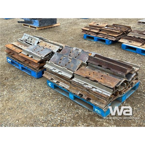 CAT D8T, 8N OR 8R  TRACK PADS