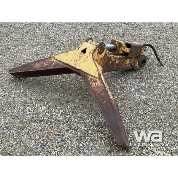 LOG LOADER ARM