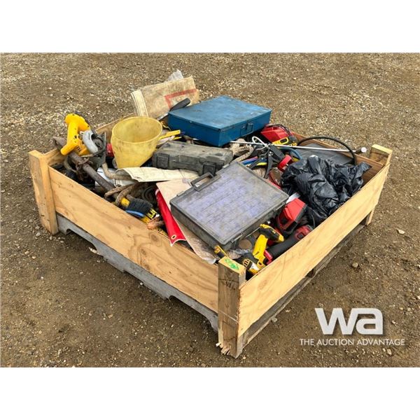 MILWAUKEE & DEWALT TOOLS, ORGANIZERS