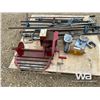 Image 6 : PIPE CLAMPS, FUEL FILTER,RED ROLLER
