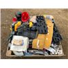 Image 6 : PALLET OF WELDING MASKS, MAKITA GRINDER