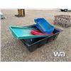 Image 3 : CONTAINMENT TUBS