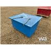 Image 1 : BLUE WOOD STORAGE BOX