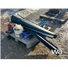 Image 3 : TONNEAU COVER, METAL SAWHORSES