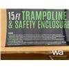 Image 3 : 15 FT. TRAMPOLINE & SAFETY ENCLOSURE