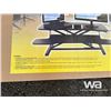 Image 3 : 36 IN. ADJUSTABLE STANDING DESK & DESK RISER