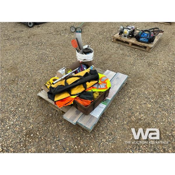 SAFETY JACKETS & TAPE, FLOORING