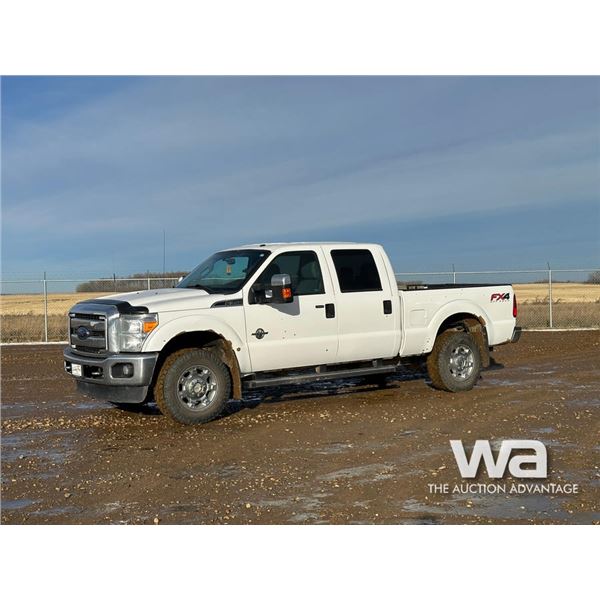 2015 FORD F350 XLT CREW CAB PICKUP