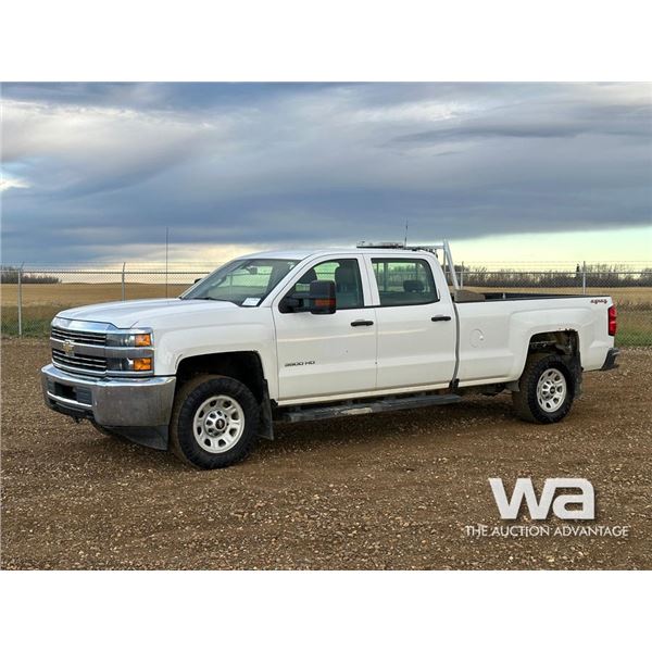 2016 CHEVROLET 3500HD 4X4 CREW CAB PICKUP
