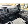 Image 10 : 2016 CHEVROLET 3500HD CREW CAB LONG BOX PICKUP
