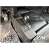 Image 16 : 2016 CHEVROLET 3500HD CREW CAB LONG BOX PICKUP