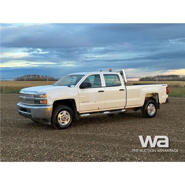 2015 CHEVROLET SILVERADO 4X4 CREW CAB PICKUP