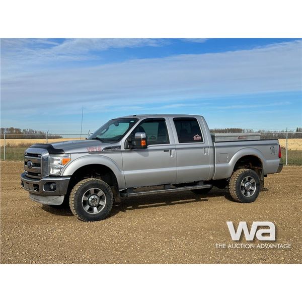 2011 FORD F250 LARIAT SUPER DUTY CREW CAB PICKUP