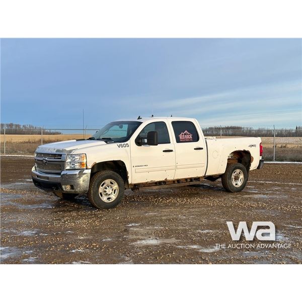 2009 CHEVROLET 2500 LT CREW CAB PICKUP