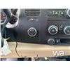 Image 15 : 2014 GMC 3500 CREW CAB FLATBED TRUCK