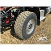 Image 14 : 2020 PETERBILT 367 TRI DRIVE SLEEPER TRUCK TRACTOR