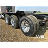 Image 18 : 2020 PETERBILT 367 TRI DRIVE SLEEPER TRUCK TRACTOR