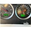 Image 14 : 2013 KENWORTH T800 TRI DRIVE SLEEPER TRUCK TRACTOR