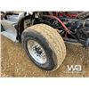 Image 27 : 2012 KENWORTH T800 TRI DRIVE SLEEPER TRUCK TRACTOR