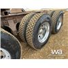 Image 30 : 2012 KENWORTH T800 TRI DRIVE SLEEPER TRUCK TRACTOR
