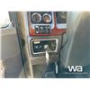 Image 13 : 2008 KENWORTH T800 TRI DRIVE SLEEPER TRUCK TRACTOR