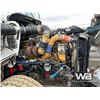 Image 23 : 2006 KENWORTH T800B TRIDRIVE SLEEPER TRUCK TRACTOR