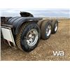 Image 27 : 2006 KENWORTH T800B TRIDRIVE SLEEPER TRUCK TRACTOR