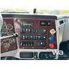 Image 10 : 2013 WESTERN STAR 4900SB TRI DRIVE TRUCK TRACTOR