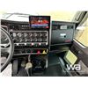 Image 11 : 2021 KENWORTH W900 T/A SLEEPER TRUCK TRACTOR