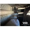 Image 21 : 2015 KENWORTH W900 T/A SLEEPER TRUCK TRACTOR