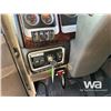 Image 14 : 2019 KENWORTH T800 TRI DRIVE SLEEPER TANK TRUCK