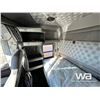 Image 19 : 2019 KENWORTH T800 TRI DRIVE SLEEPER TANK TRUCK