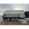 Image 37 : 2013 KENWORTH T800 TRI DRIVE SLEEPER TANK TRUCK