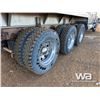 Image 33 : 2012 KENWORTH T800 TRI DRIVE SLEEPER TANK TRUCK
