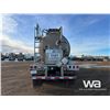 Image 37 : 2012 KENWORTH T800 TRI DRIVE SLEEPER TANK TRUCK