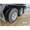 Image 24 : 2006 FREIGHTLINER FLD120SD TRI DRIVE TANK TRUCK