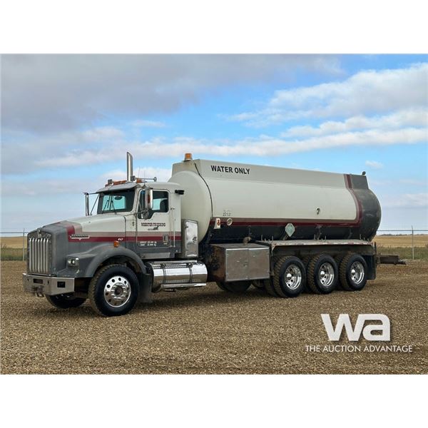1999 KENWORTH T800B TRI DRIVE 145 BBL WATER TRUCK