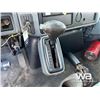 Image 15 : 2002 INTERNATIONAL 4300 DT465 S/A BOOM TRUCK