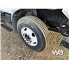 Image 21 : 2002 INTERNATIONAL 4300 DT465 S/A BOOM TRUCK
