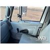 Image 8 : 2002 INTERNATIONAL 4300 DT465 S/A BOOM TRUCK