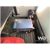 Image 18 : 2014 FORD F450 XLT EXT CAB SERVICE TRUCK
