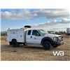 Image 2 : 2014 FORD F450 XLT EXT CAB SERVICE TRUCK