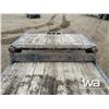 Image 25 : 2013 DOEPKER SN15731-S TRIDEM SCISSORNECK TRAILER